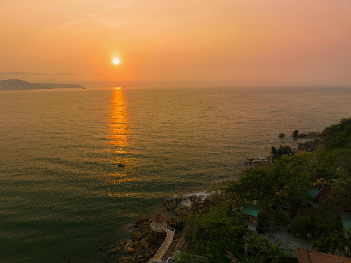 Dankbaar Resort Quy Nhon Esterno foto